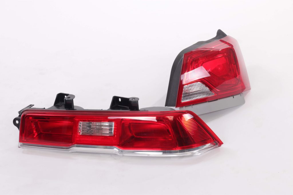 Automotive light casing in plastic manufacturing