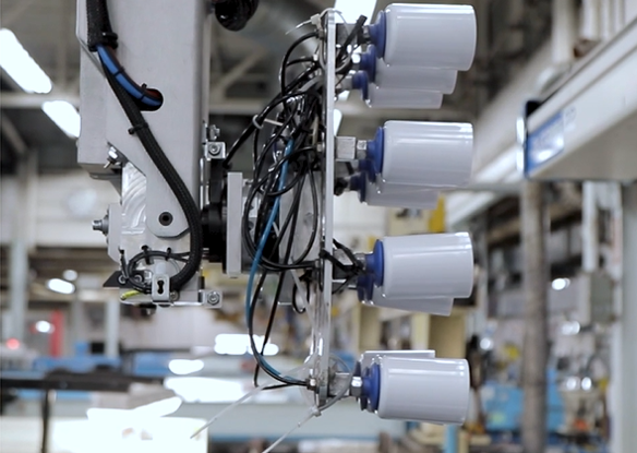 Robotics arm in action at Baytech Plastics.